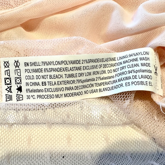 Forever 21 Pale Pink Sleeveless Lace Bodysuit with Button Back NWT - Picture 11 of 11